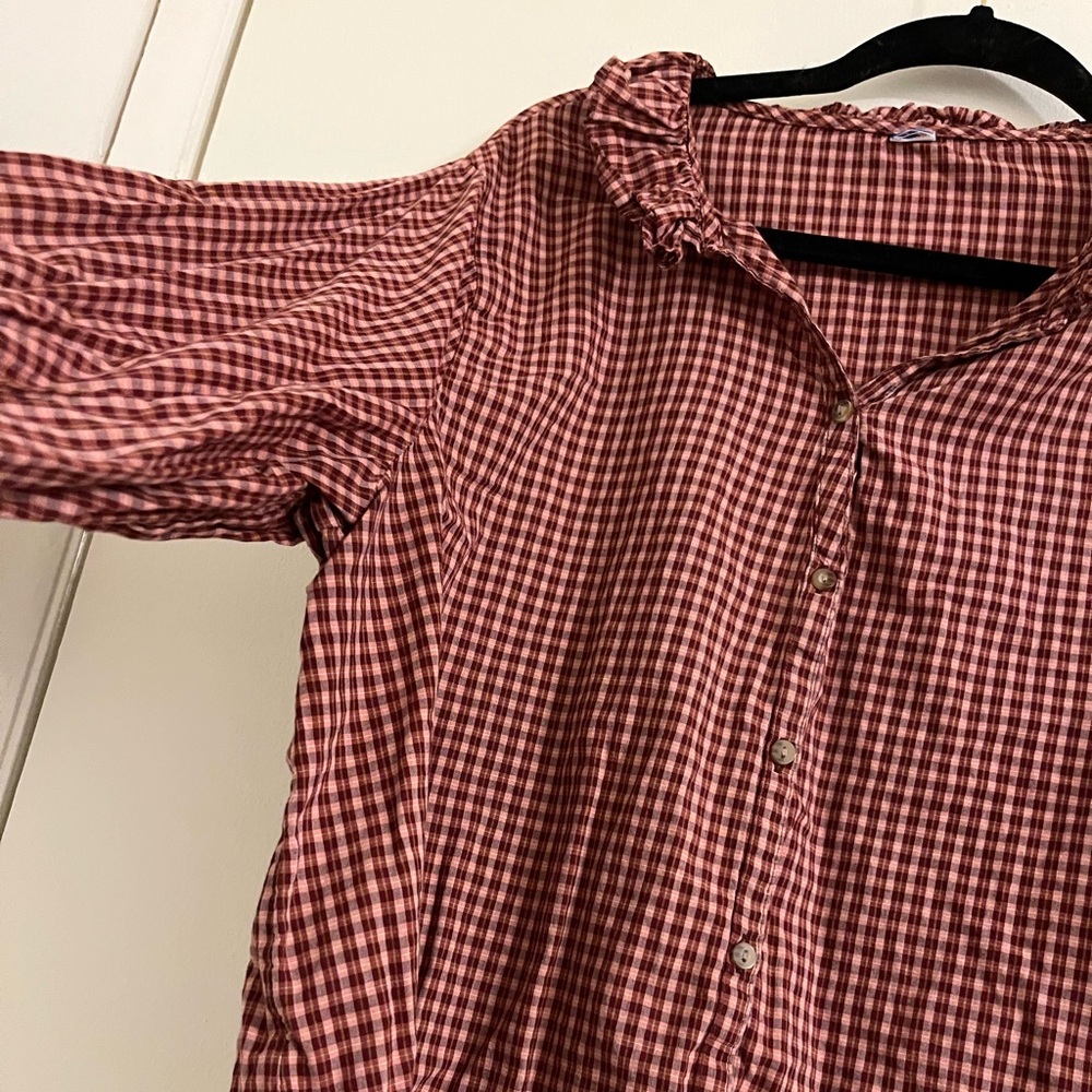 Old Navy Ruffle Button-Down Blouse - Picture 3 of 5